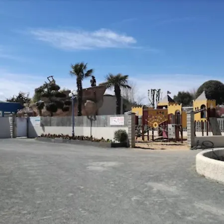 Mobilhome Au Calme - Piscine