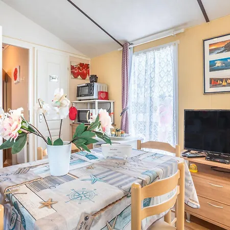 Kemping Mobilhome Au Calme - Piscine