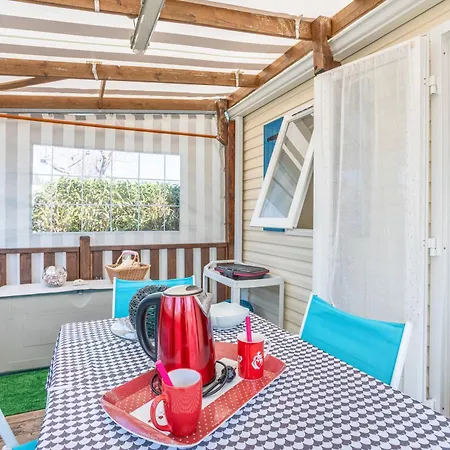 Mobilhome Au Calme - Piscine Campsite