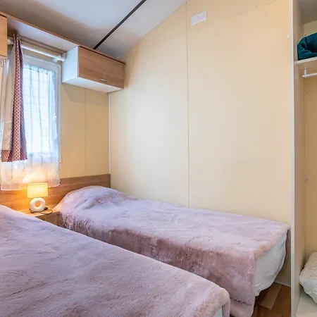 Mobilhome Au Calme - Piscine