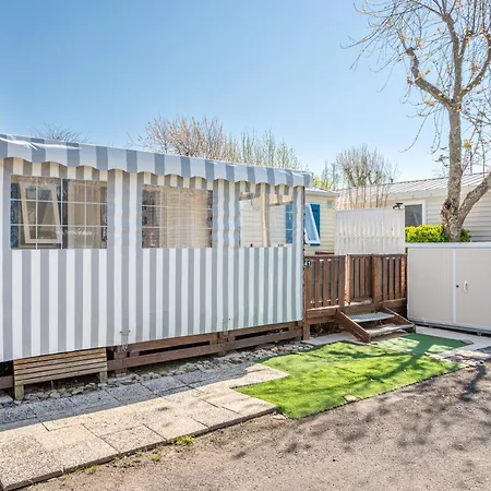 Campsite Mobilhome Au Calme - Piscine