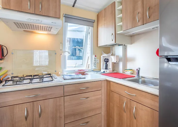 Kemp Mobilhome - Piscine Sauf En Avril *