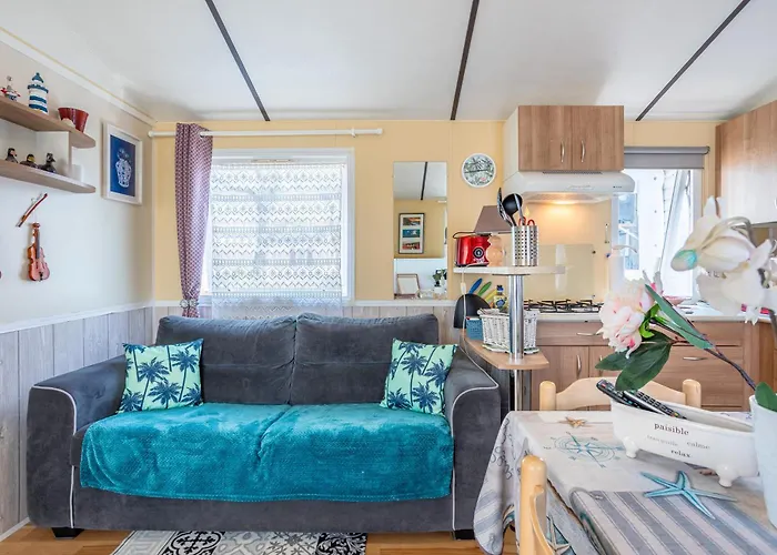 Mobilhome - Piscine Sauf En Avril Kemp La Parée Preneau